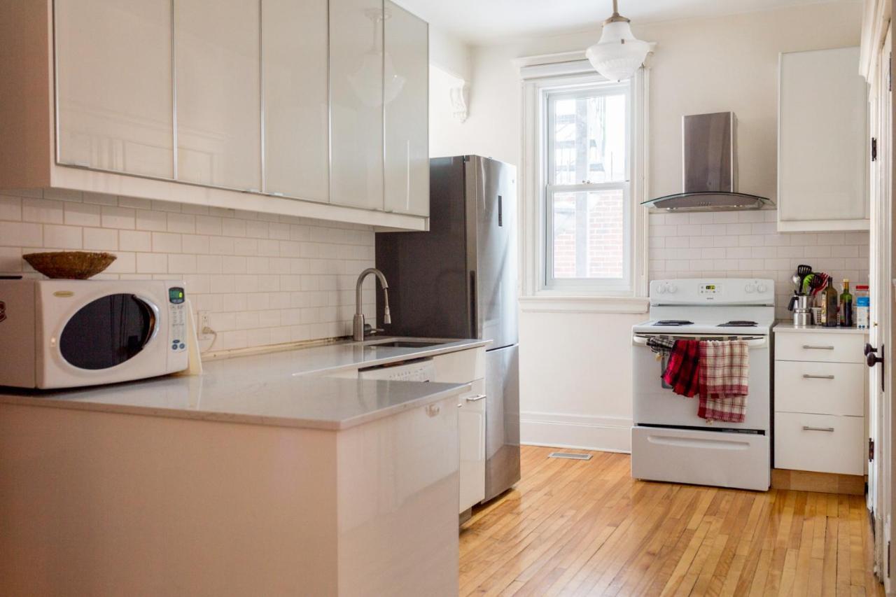 Le 9 Et Demi Montreal Bagian luar foto